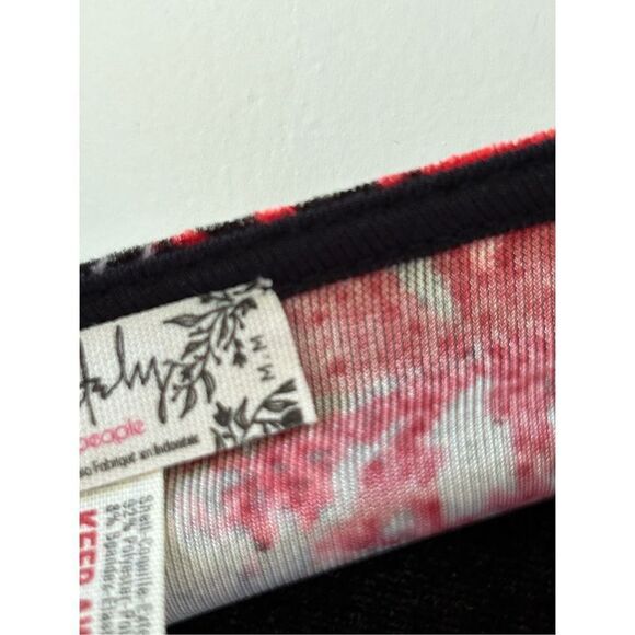 Free People Intimately Floral Dolman Sleeve Velvet Bodysuit Black Medium - Picture 9 of 9